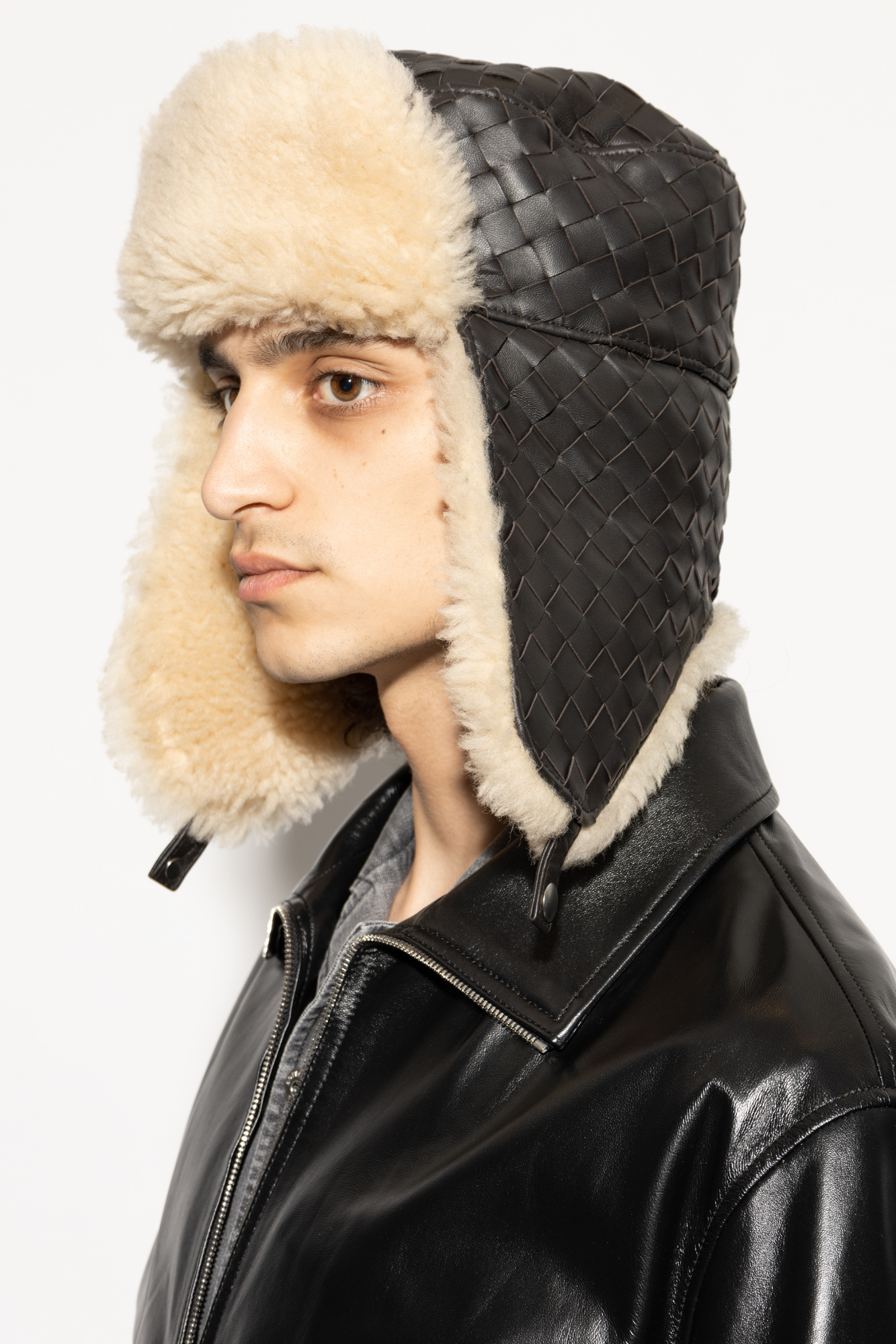 帽子BOTTEGA　VENETA Tech Nylon Bucket Hat in NAVY | Bottega Veneta® US